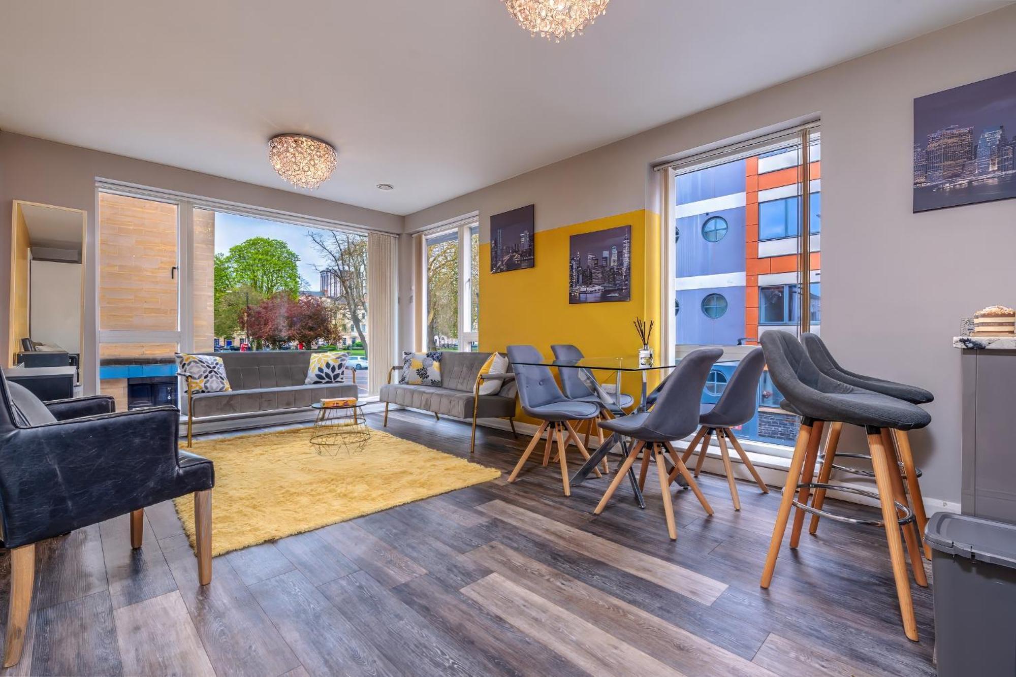 Luxury City Centre Apt With Garden View Apartament *