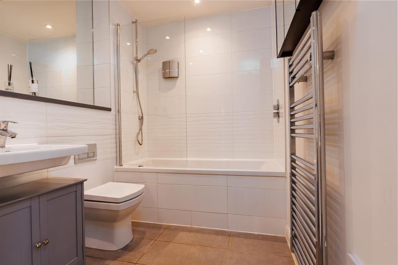 Luxury City Centre Apt With Garden View Bristol